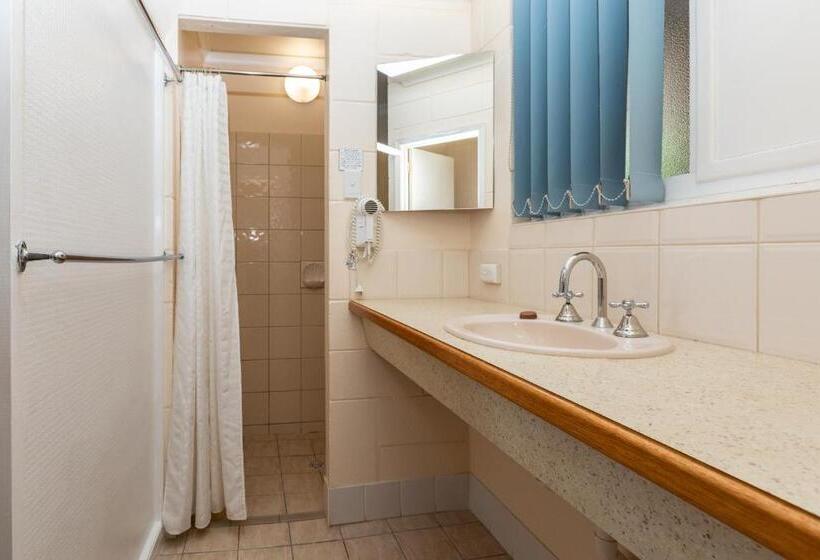 اتاق استاندارد چهار تخته, Blue Seas Motel