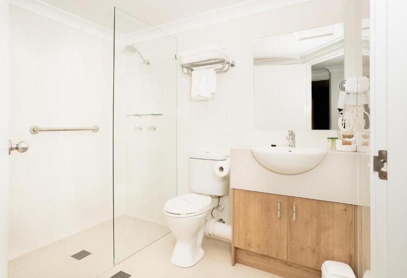 اتاق استاندارد سه نفره, Caribbean Motel
