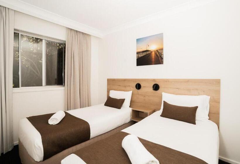اتاق استاندارد سه نفره, Caribbean Motel