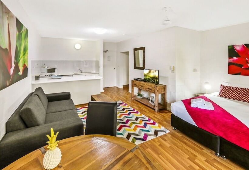 Standard Studio, Cascade Gardens Holiday Apartments