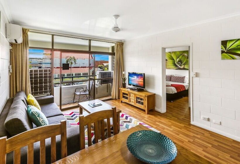 1 Bedroom Apartment, Cascade Gardens Holiday Apartments