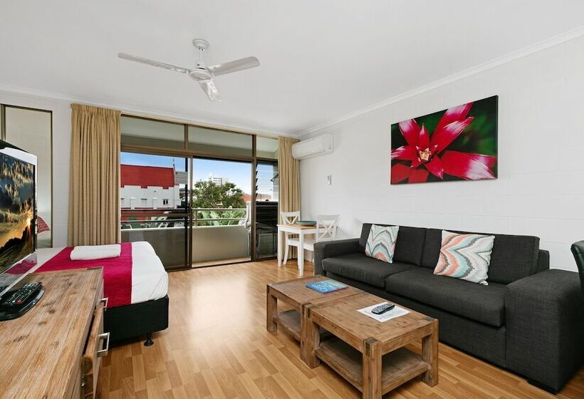 Standard Studio, Cascade Gardens Holiday Apartments