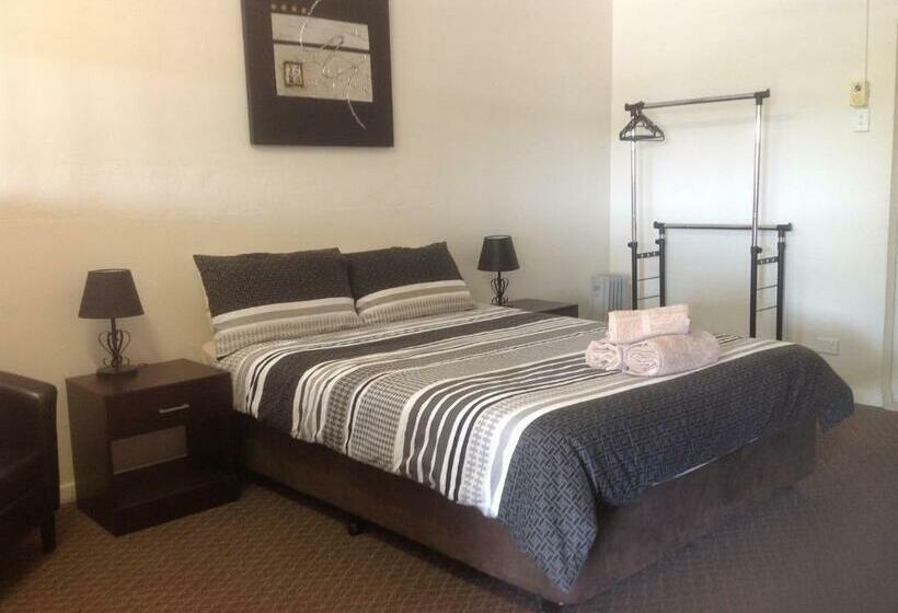 اتاق استاندارد, Copper Gate Motel