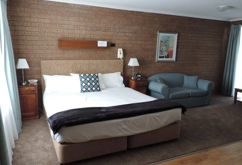 Suite Queen Bed, Greenacres Motel