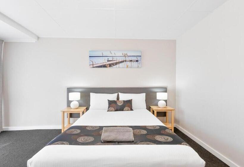 اتاق سوپریور, Hilton Beachfront Motel