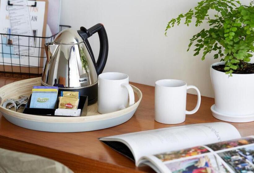 اتاق لوکس با تخت بزرگ, Cosmopolitan Hotel And Apartments