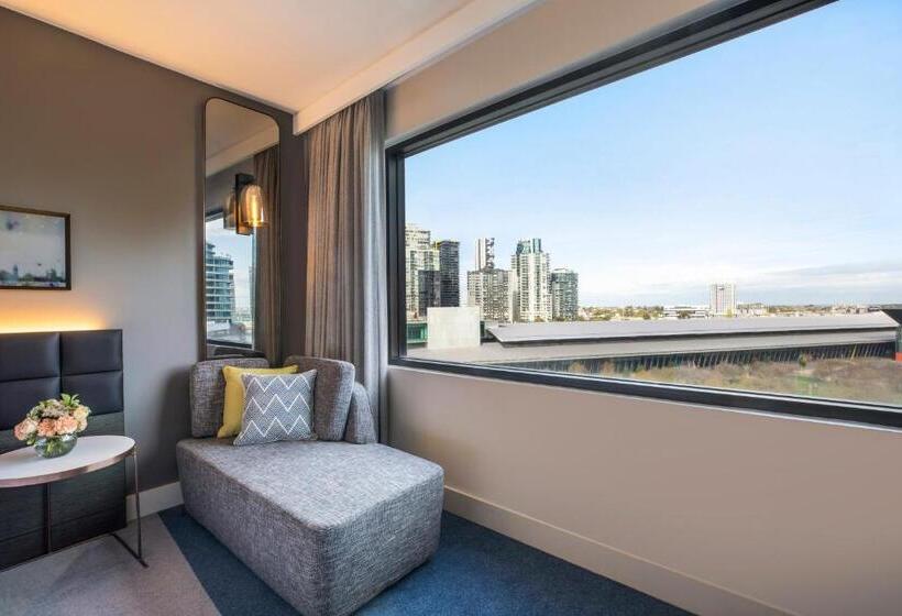اتاق استاندارد با تخت بزرگ, Crowne Plaza Melbourne, An Ihg