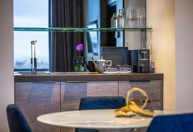 سوئیت با تخت بزرگ, Crowne Plaza Melbourne, An Ihg