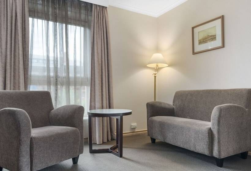 Deluxe Room, Grand Chancellor Launceston