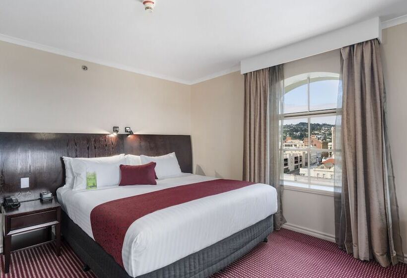 Executive Room, Grand Chancellor Launceston