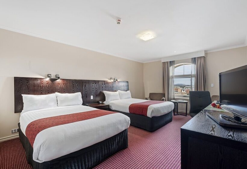 Executive Room, Grand Chancellor Launceston