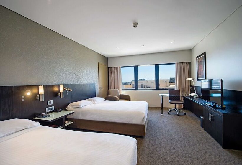 Standard Room, Hilton Darwin