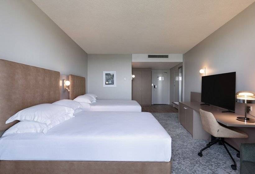 اتاق استاندارد با چشم‌انداز, Hilton Garden Inn Darwin