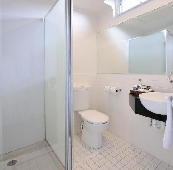 اتاق استاندارد سه نفره, Mercure North Melbourne