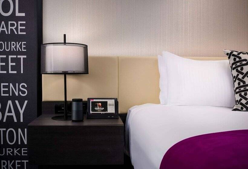 Superior Room, Pullman Melbourne On Swanston