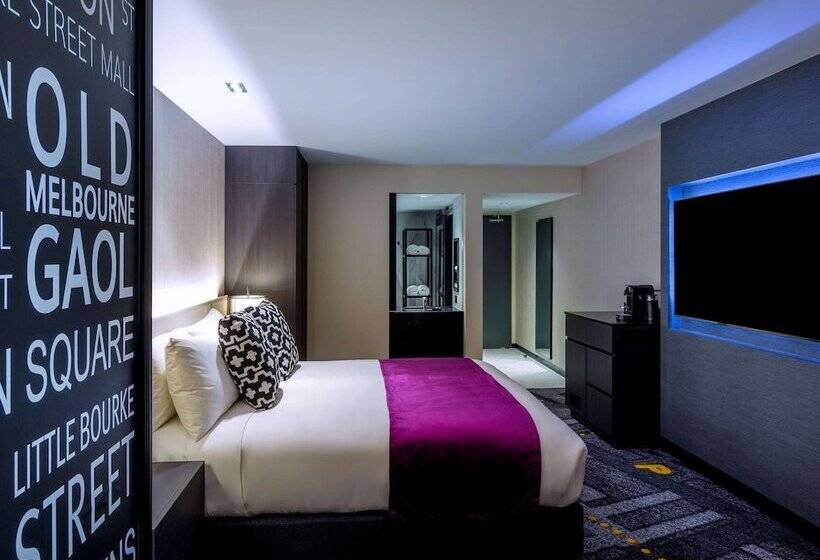 Superior Room, Pullman Melbourne On Swanston