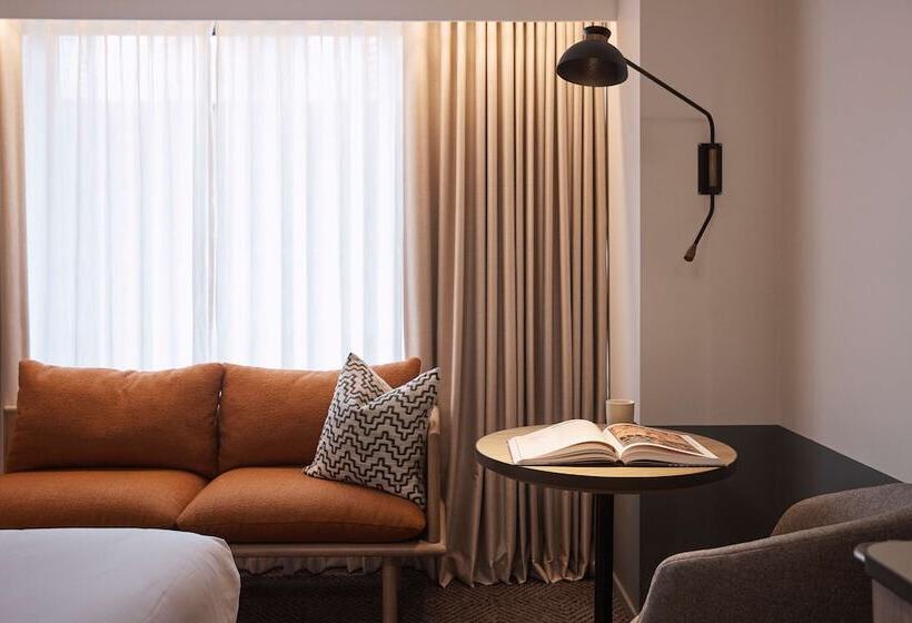 اتاق استاندارد با تخت دوبل, Rydges Melbourne