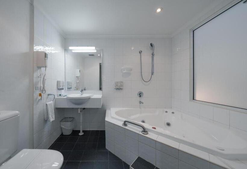 سوییت, The Select Inn Gosford