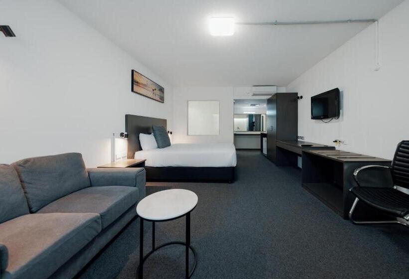سوییت, The Select Inn Gosford