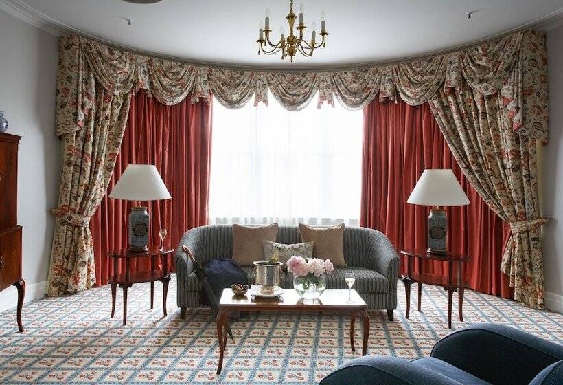 سوییت, The Windsor