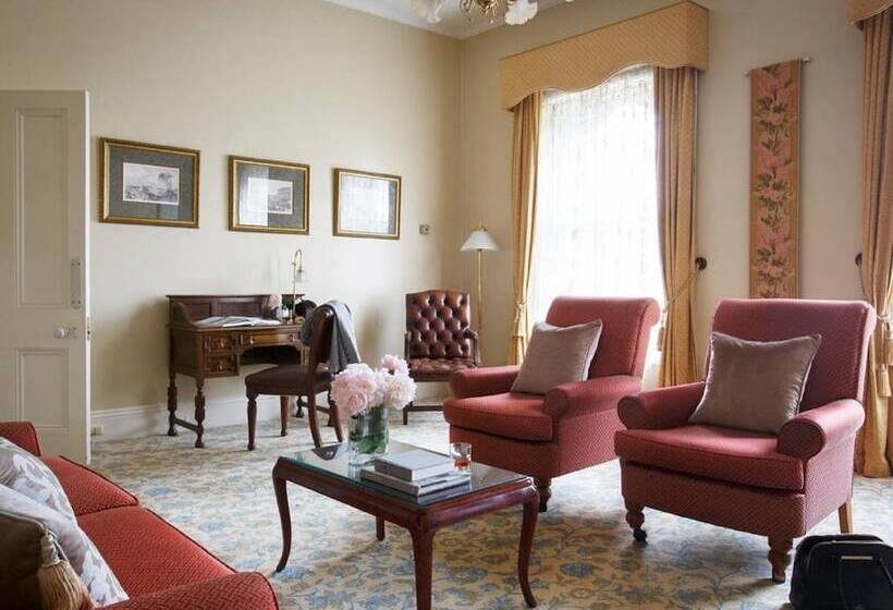 Suite, The  Windsor