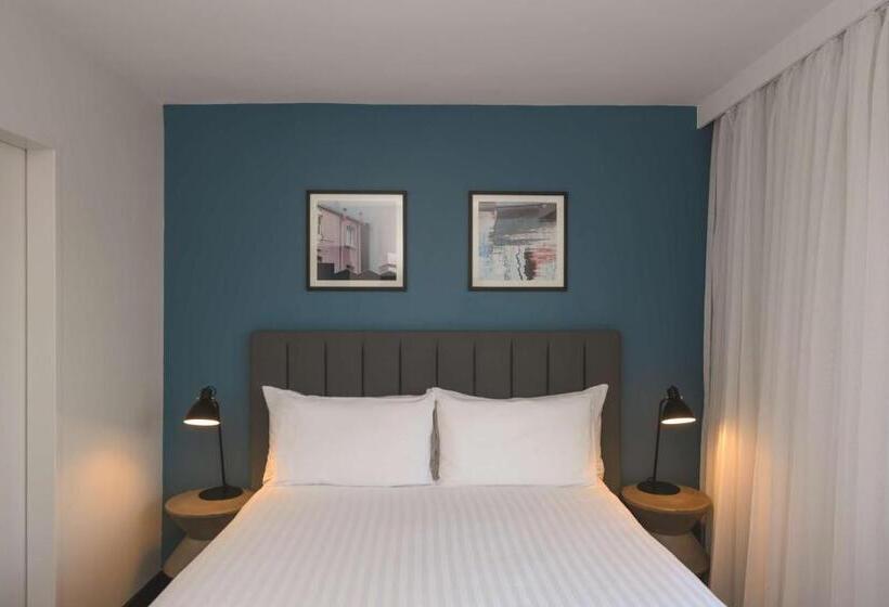 اتاق استاندارد, Travelodge Hotel Hobart