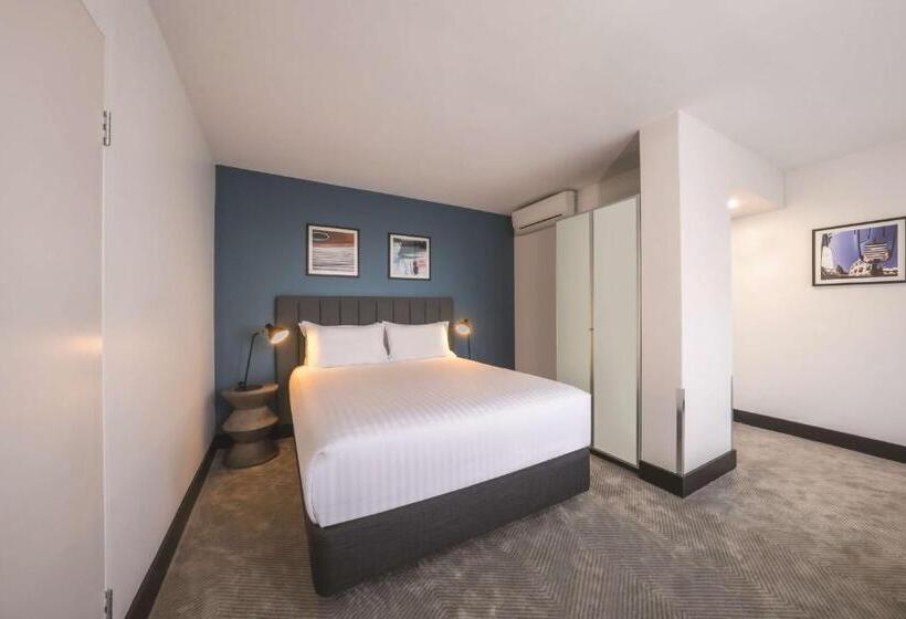 اتاق اجرایی, Travelodge Hotel Hobart