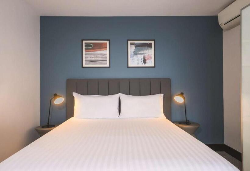 اتاق اجرایی, Travelodge Hotel Hobart
