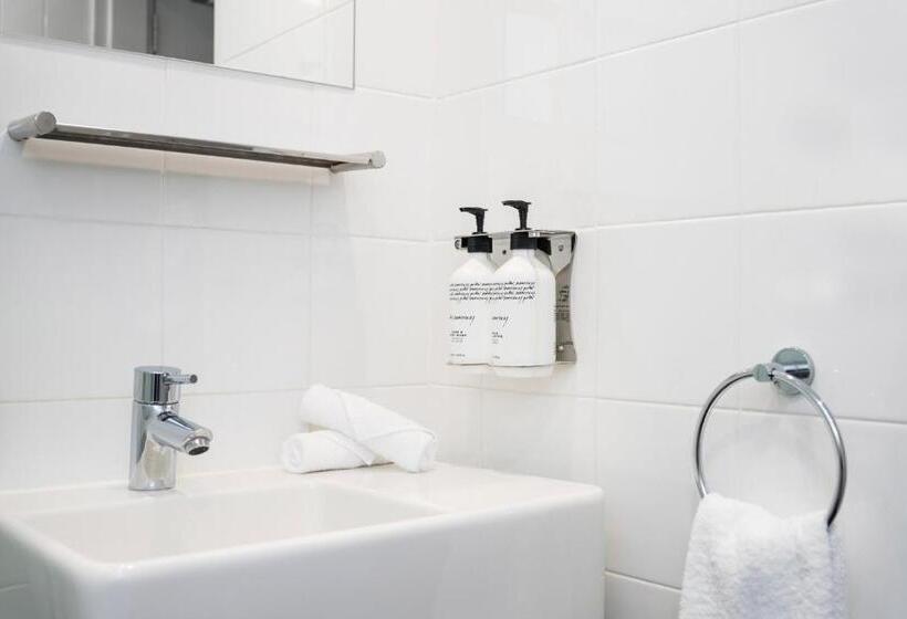 اتاق اجرایی, Travelodge Hotel Hobart