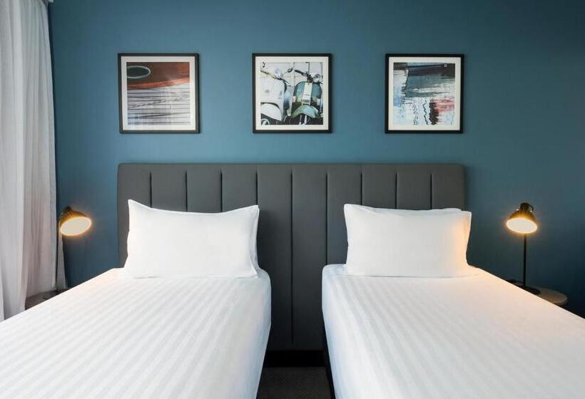 اتاق استاندارد با چشم‌انداز شهر, Travelodge Hotel Hobart