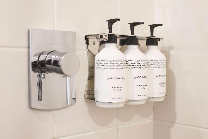 اتاق استاندارد, Travelodge Hotel Hobart