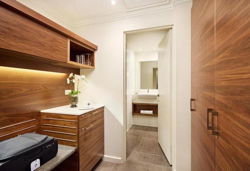 اتاق لوکس با تخت بزرگ, View Melbourne