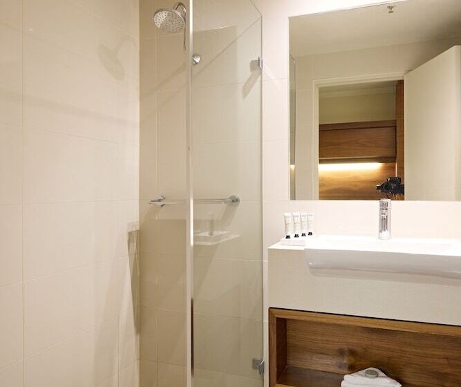 Standard Room Double Bed City View, View Melbourne
