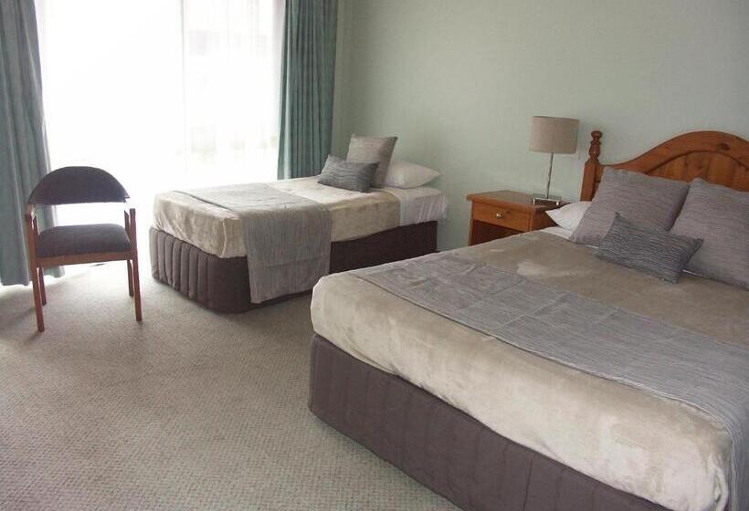 اتاق استاندارد سه نفره, Melaleuca Motel