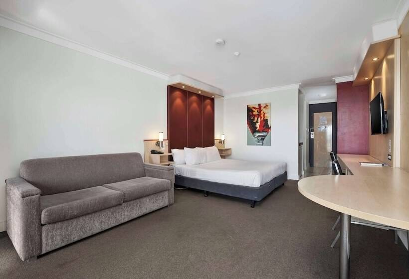 اتاق سوپریور با چشم‌انداز رودخانه, Metro Hotel Perth