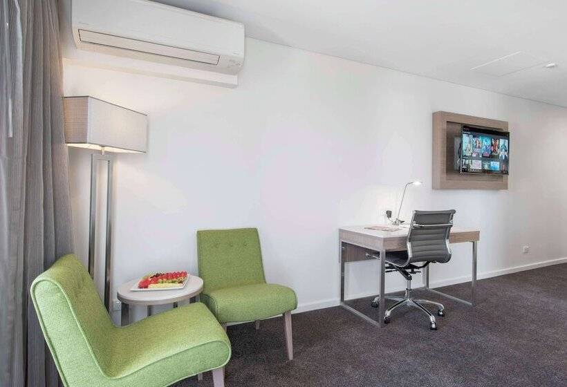 اتاق اجرایی, Metro Hotel Perth