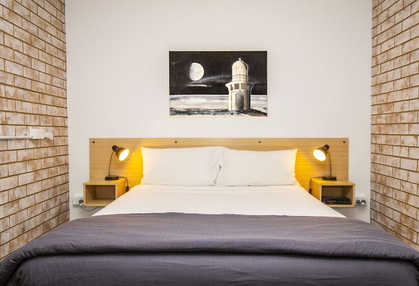 اتاق استاندارد چهار تخته, River Street Motel