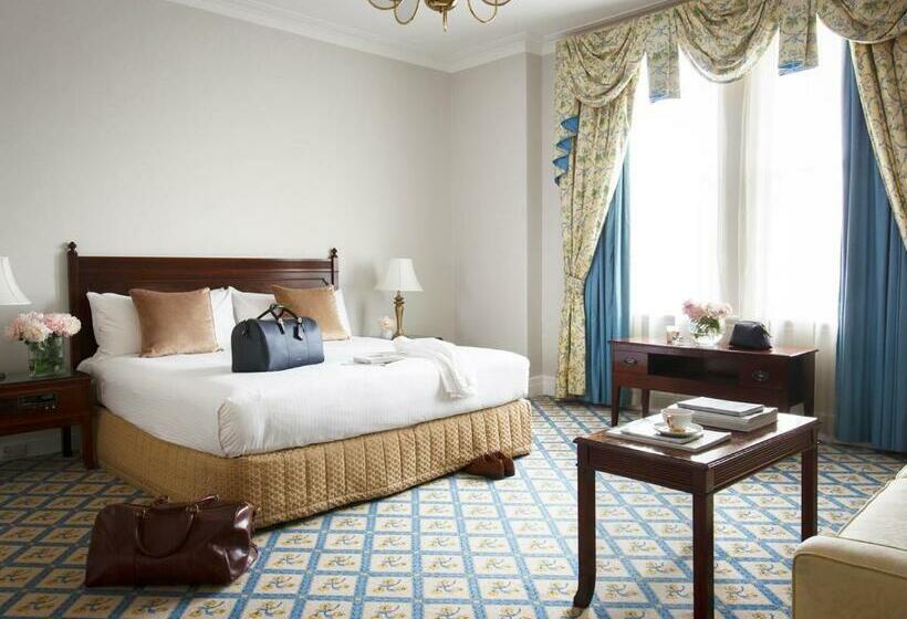 اتاق لوکس با تخت بزرگ, The Windsor