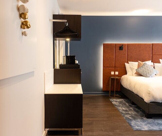 Deluxe Room, Sablon