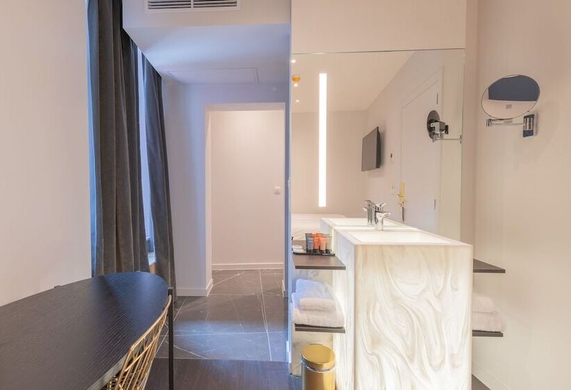 اتاق لوکس یک تخته, Boutique Hotel Sablon
