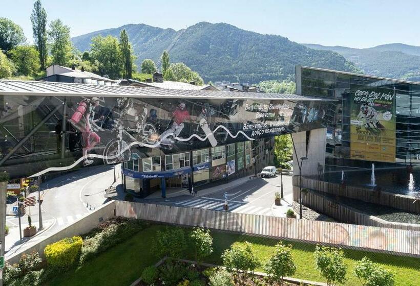 Geteiltes Mehrbettzimmer, Font Andorra Hostel