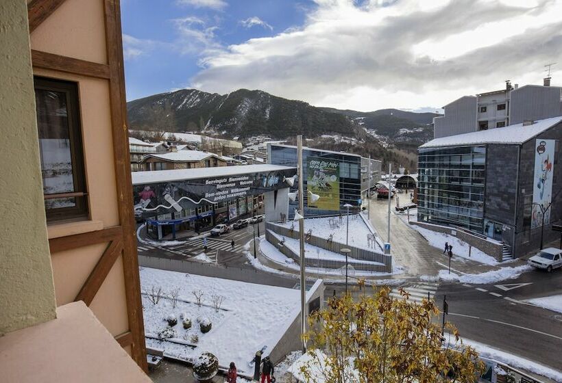 Номер Стандарт, Font Andorra Hostel