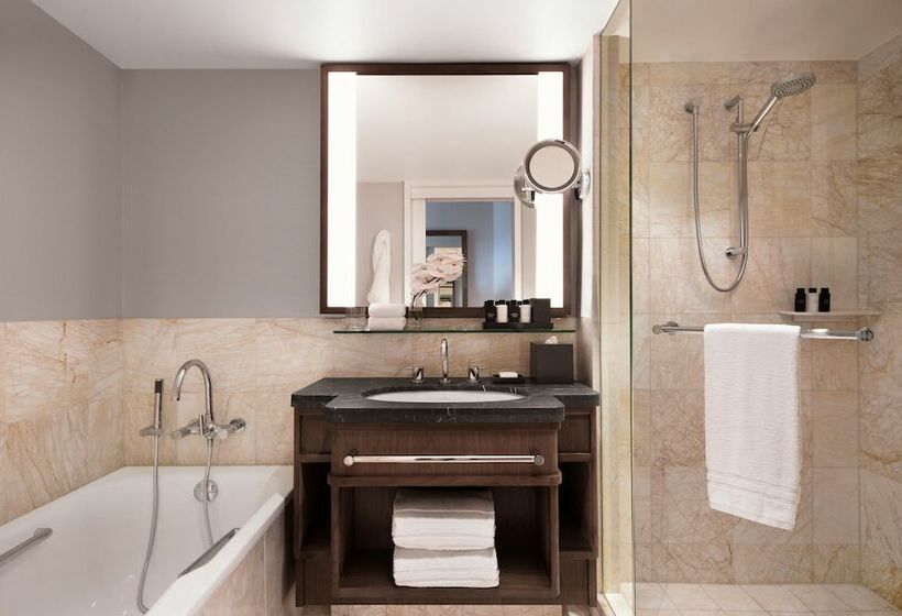 Quarto Deluxe, Four Seasons Hotel Sydney