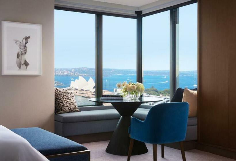 غرفة كلوب سرير كينج, Four Seasons  Sydney