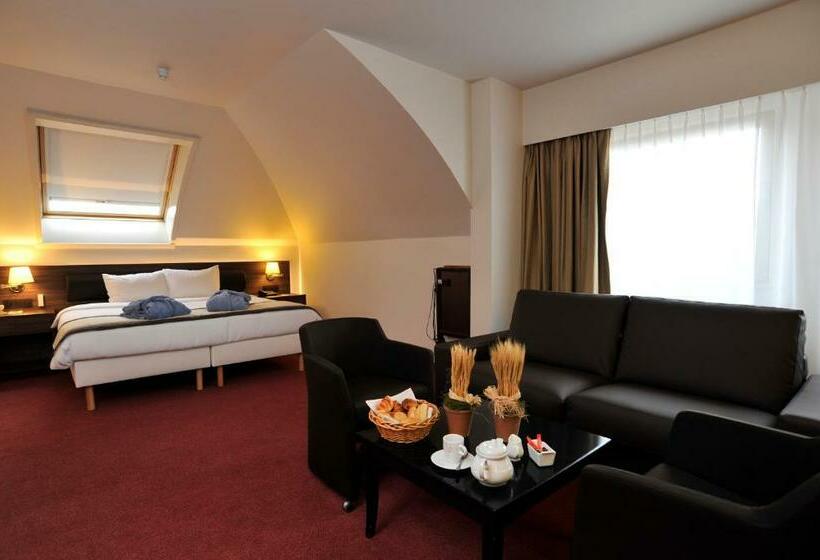 Suite, Golden Tulip  De Medici