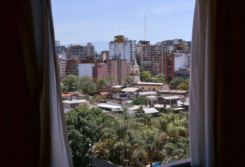 اتاق استاندارد سه نفره, Catalinas Tucuman