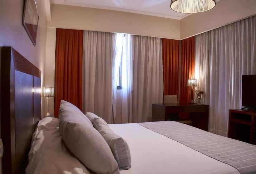 اتاق استاندارد یک نفره, Catalinas Tucuman
