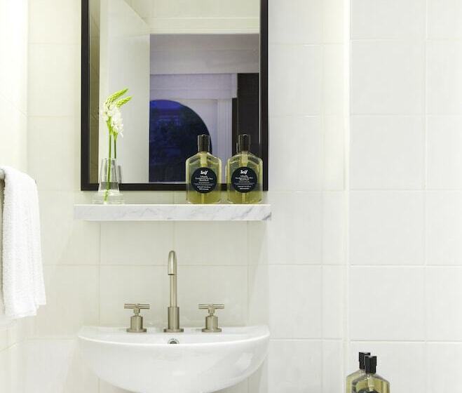 اتاق سوپریور, Harbour Rocks Hotel Sydney