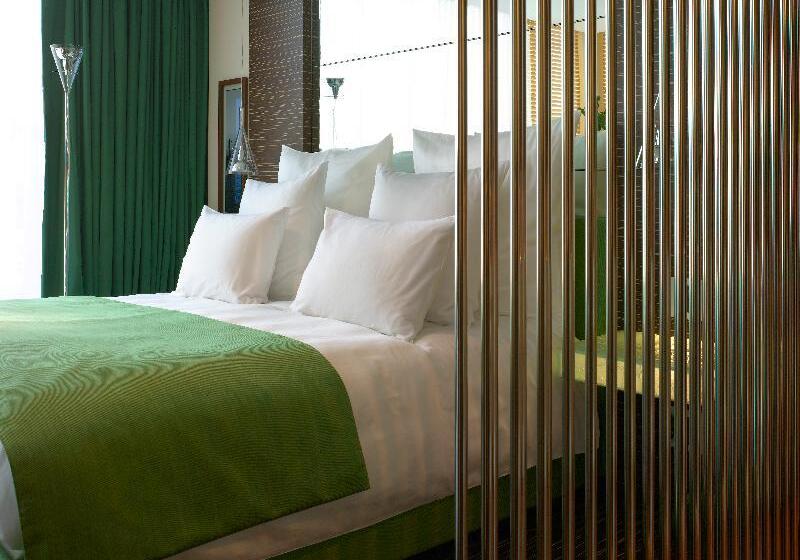 سوییت اجرایی, Madison Plaza Townsville