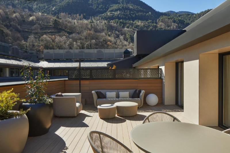 سوییت, Mim Andorra